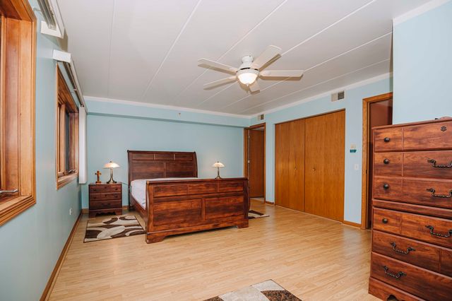 8836 Amelia Court 1B, Justice, IL 60458