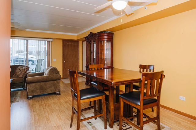 8836 Amelia Court 1B, Justice, IL 60458