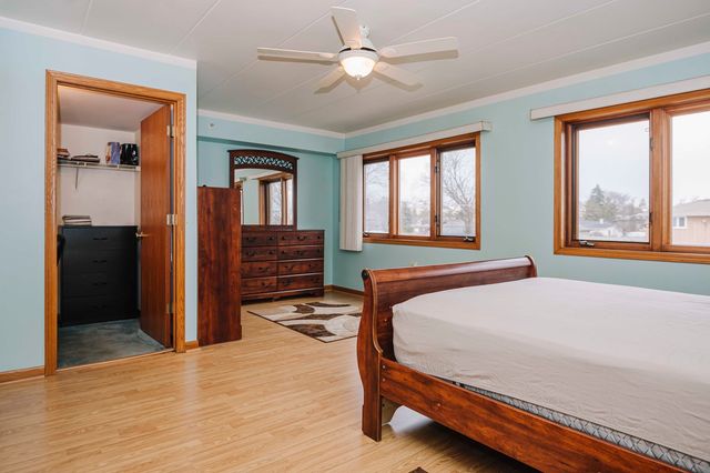 8836 Amelia Court 1B, Justice, IL 60458