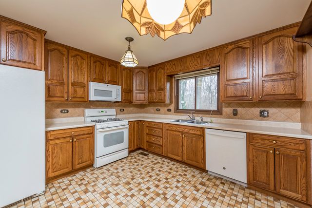 9743 W 16th Street, Zion, IL 60099