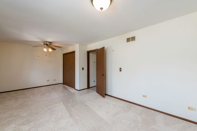 9743 W 16th Street, Zion, IL 60099