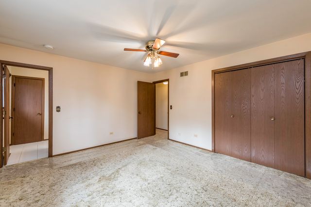 9743 W 16th Street, Zion, IL 60099