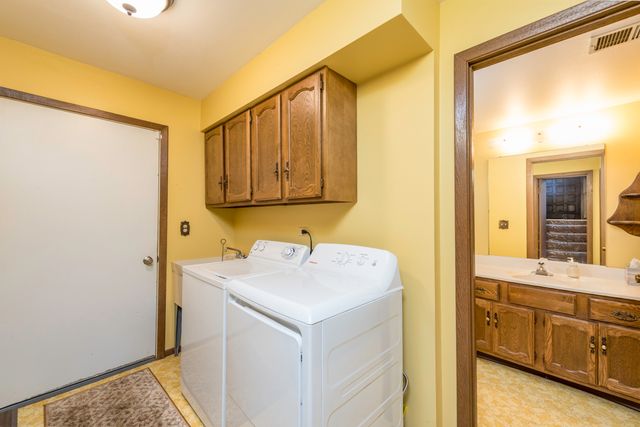 9743 W 16th Street, Zion, IL 60099