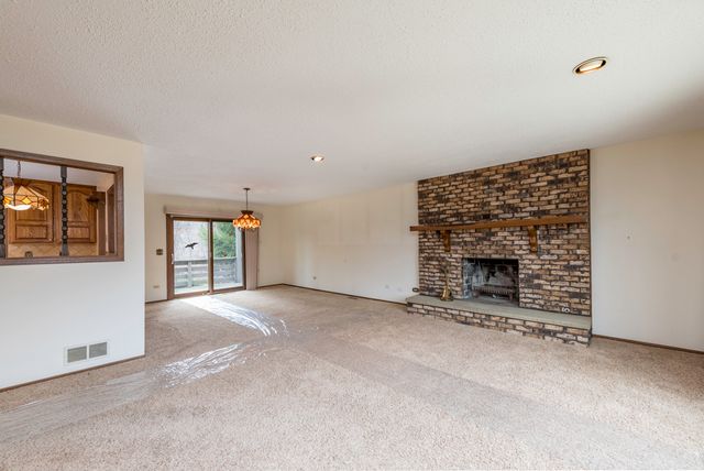 9743 W 16th Street, Zion, IL 60099