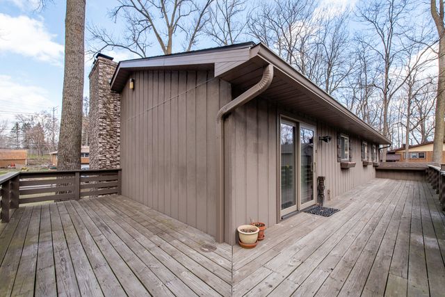 9743 W 16th Street, Zion, IL 60099