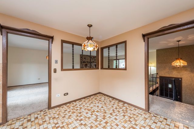 9743 W 16th Street, Zion, IL 60099