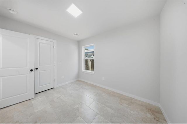 1031 Harris Avenue, Oklahoma City, OK 73107