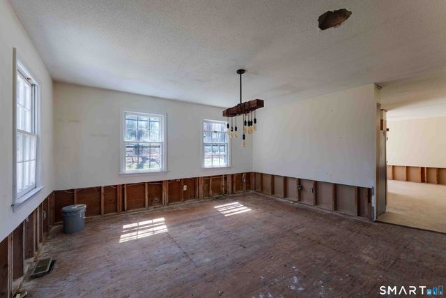 137 Davenport Road, Roxbury, CT 06783