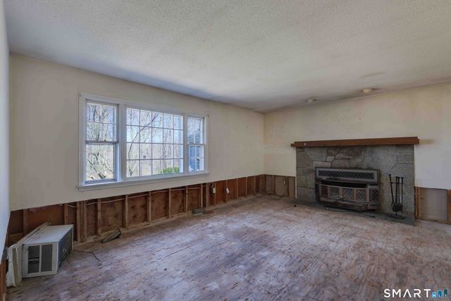 137 Davenport Road, Roxbury, CT 06783