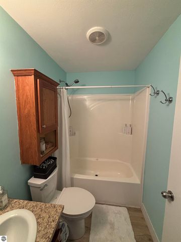 841 Shady Lane, Traverse City, MI 49686