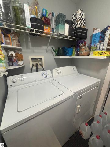 841 Shady Lane, Traverse City, MI 49686