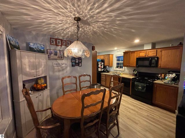 841 Shady Lane, Traverse City, MI 49686