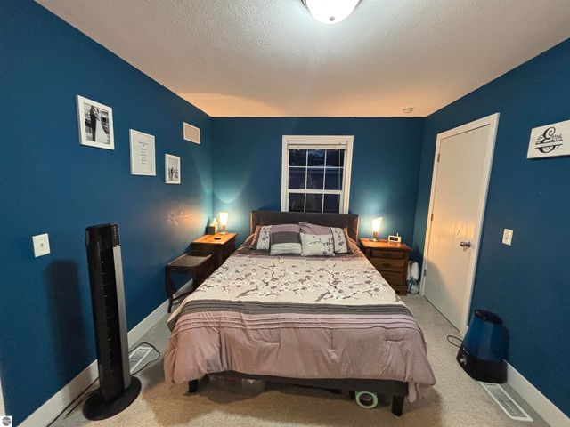 841 Shady Lane, Traverse City, MI 49686