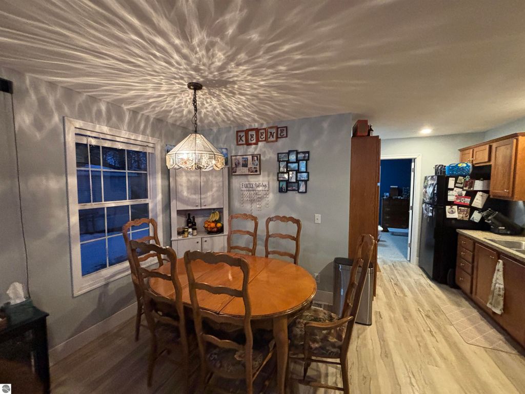 Image 7 of property listing at 841 Shady Lane, Traverse City, MI 49686