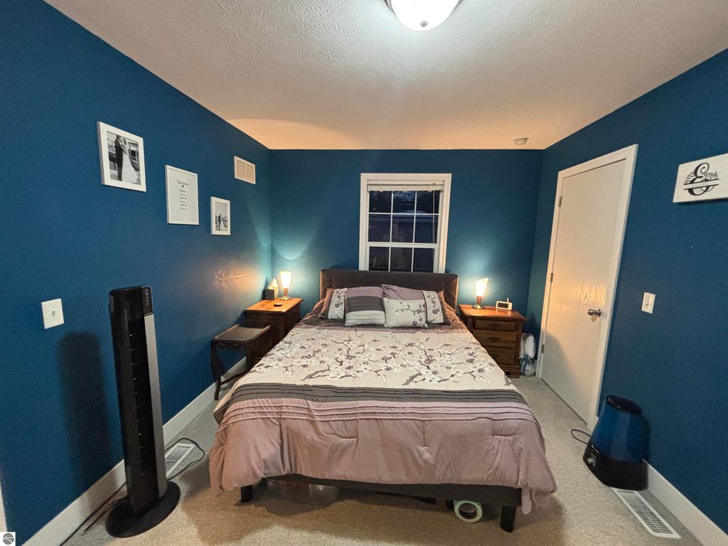 Image 9 of property listing at 841 Shady Lane, Traverse City, MI 49686