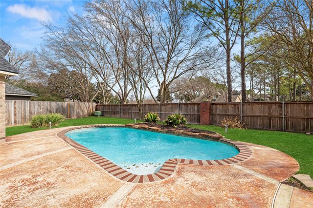 203 Jewel Park Lane, Houston, TX 77094