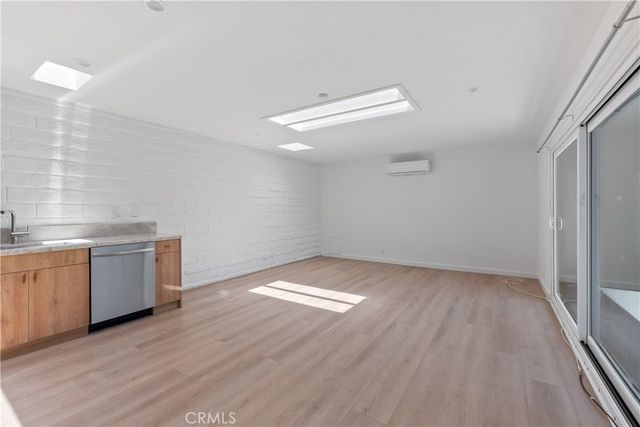1105 N Coast HWY G, Laguna Beach, CA 92651
