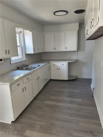 3509 Lenox, Youngstown, OH 44502