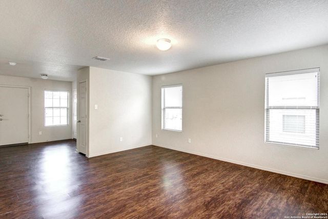 2710 Telder Path, San Antonio, TX 78228