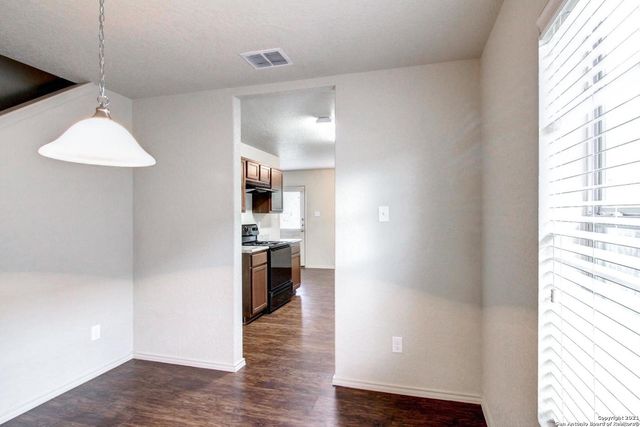 2710 Telder Path, San Antonio, TX 78228