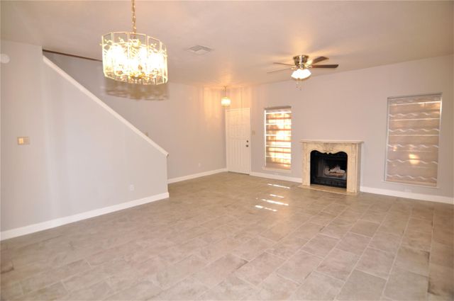 17481 Red Oak Drive 17481, Houston, TX 77090