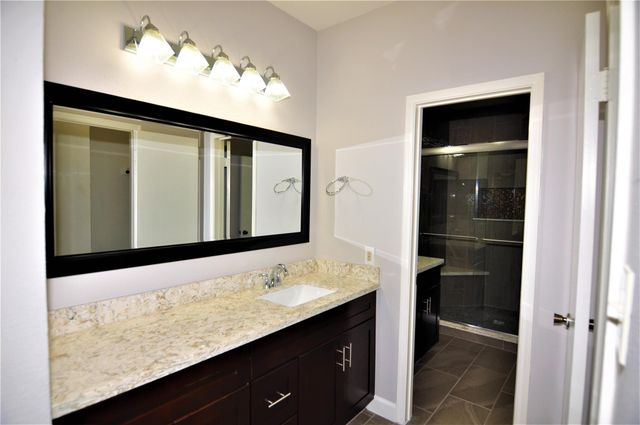 17481 Red Oak Drive 17481, Houston, TX 77090
