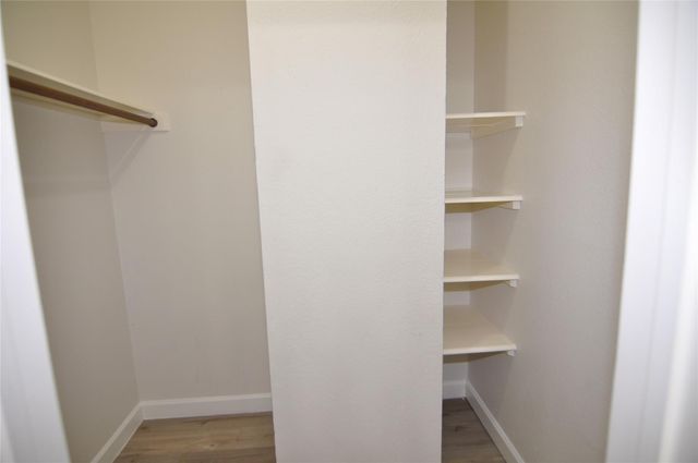 17481 Red Oak Drive 17481, Houston, TX 77090