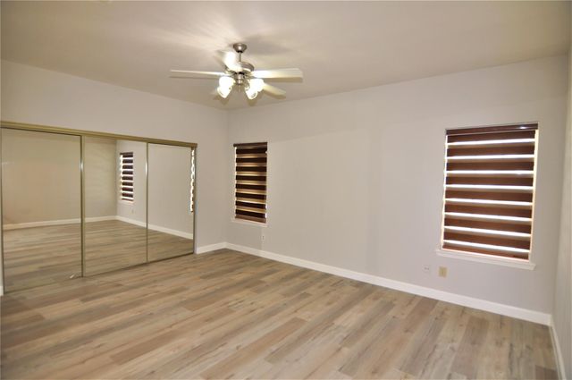 17481 Red Oak Drive 17481, Houston, TX 77090