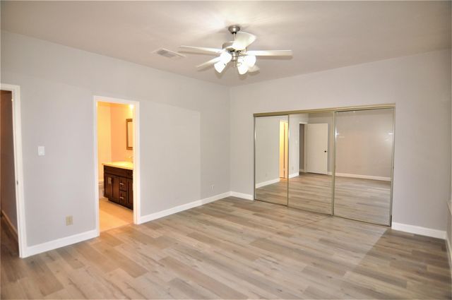 17481 Red Oak Drive 17481, Houston, TX 77090