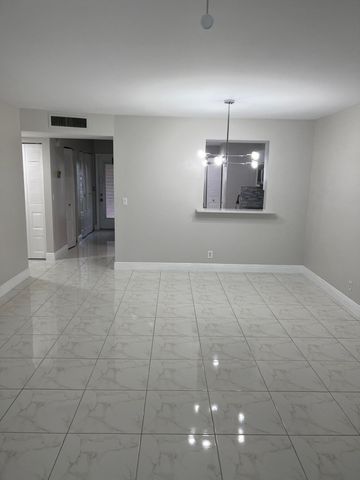 24 Abbey Lane 204, Delray Beach, FL 33446
