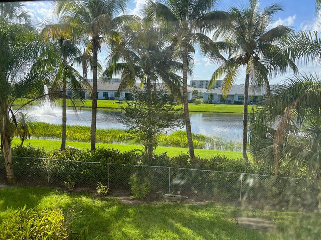 24 Abbey Lane 204, Delray Beach, FL 33446
