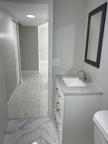 24 Abbey Lane 204, Delray Beach, FL 33446