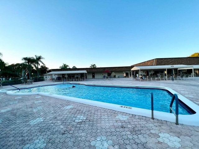 24 Abbey Lane 204, Delray Beach, FL 33446