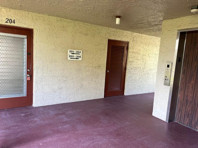 24 Abbey Lane 204, Delray Beach, FL 33446
