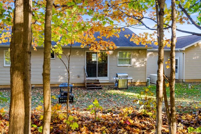 2142 S State Road 5 57, Pierceton, IN 46562