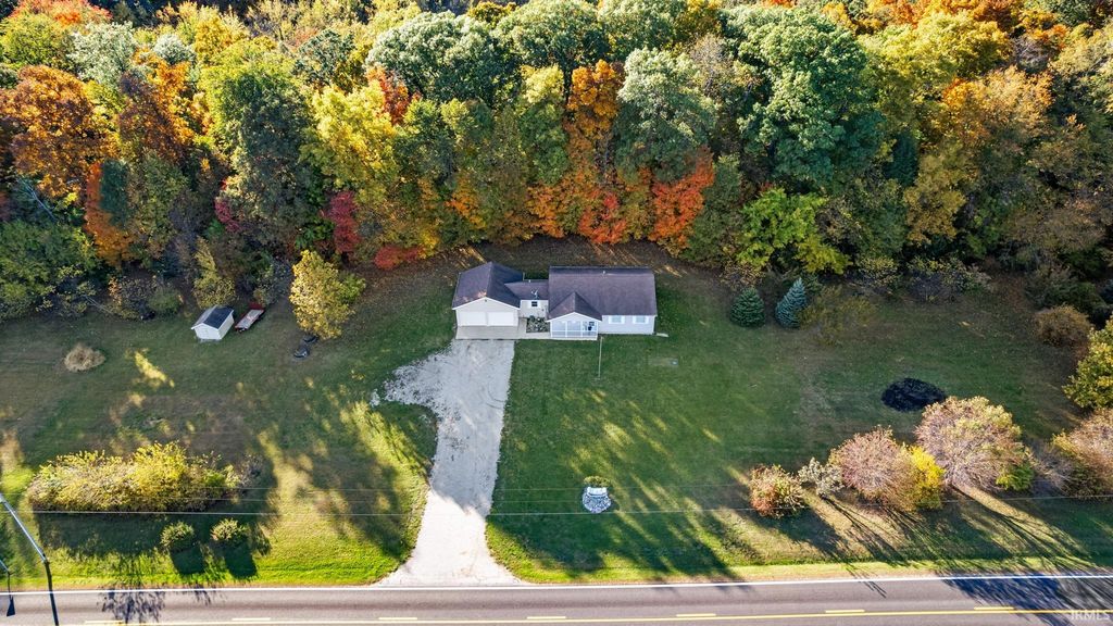 2142 S State Road 5 57, Pierceton, IN 46562