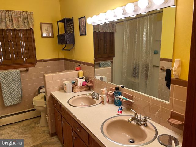 716 WINIFRED RD, Cumberland, MD 21502