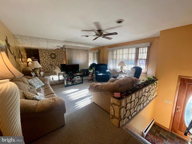 716 WINIFRED RD, Cumberland, MD 21502