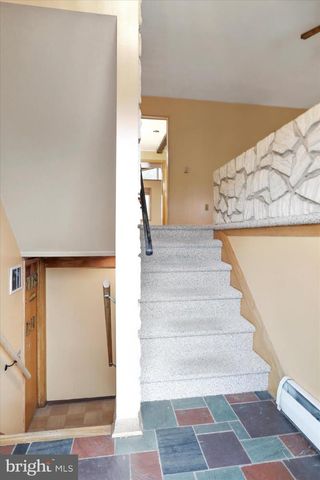 716 WINIFRED RD, Cumberland, MD 21502