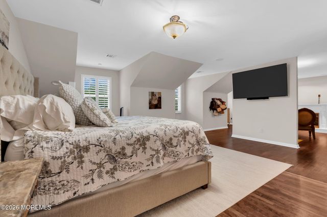 657 Valley Road, Brielle, NJ 08730