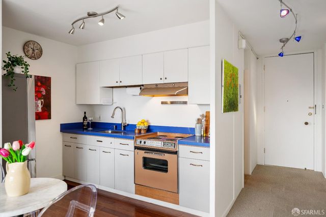 1001 Pine Street 1308, San Francisco, CA 94109