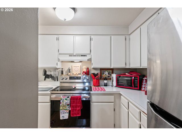 151 TREEHILL Loop, Eugene, OR 97405