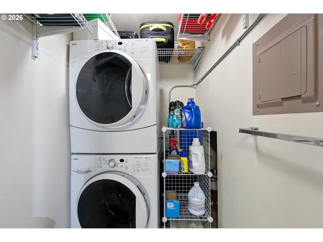 151 TREEHILL Loop, Eugene, OR 97405