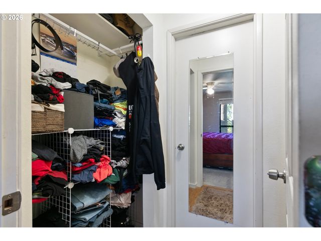 151 TREEHILL Loop, Eugene, OR 97405