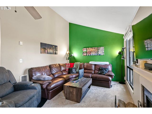 151 TREEHILL Loop, Eugene, OR 97405