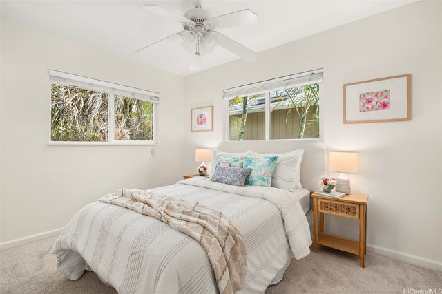 2266 Auhuhu Street, Pearl City, HI 96782