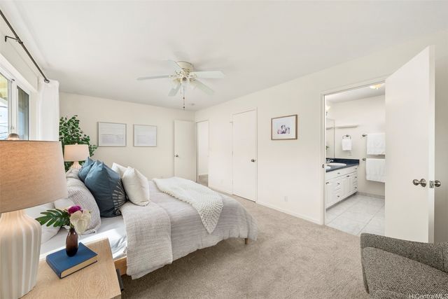 2266 Auhuhu Street, Pearl City, HI 96782