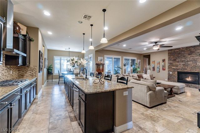 2893 Grande Arch Street, Henderson, NV 89044