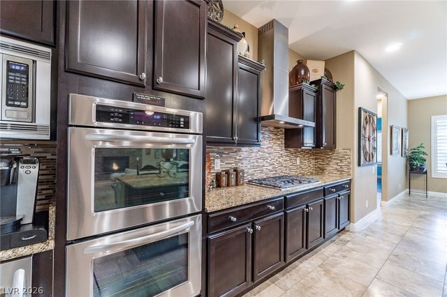 2893 Grande Arch Street, Henderson, NV 89044