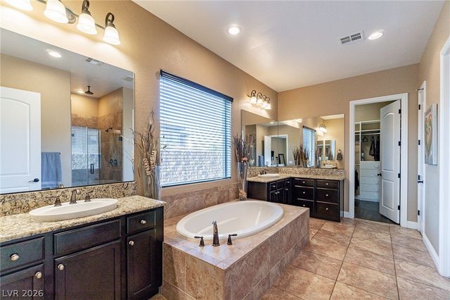 2893 Grande Arch Street, Henderson, NV 89044